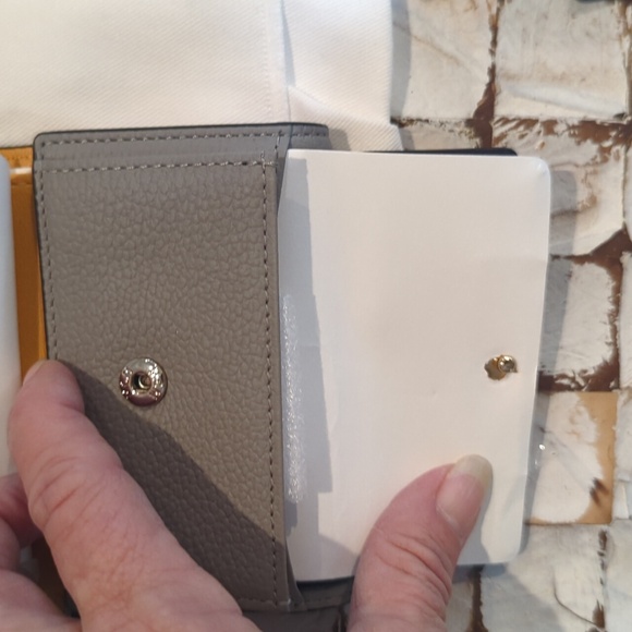 MCM Arch Gray / Navy mini Wallet  full inclusion - Picture 7 of 12